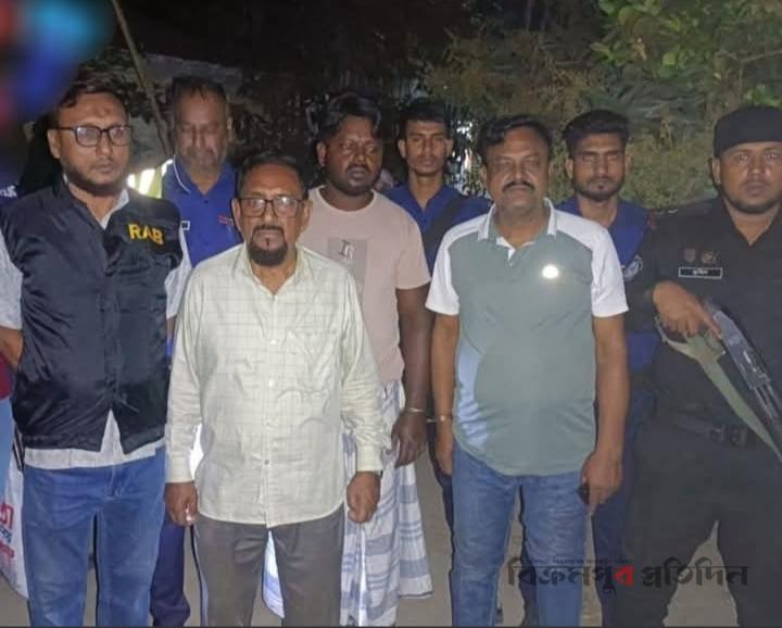 শ্রীনগরে বাড়িতে ঢুকে এলোপাতাড়ি গুলিতে আহত ১৫, গ্রেফতার ৩, আগ্নেয়াস্ত্র ও বিপুল পরিমাণ গুলি উদ্ধার