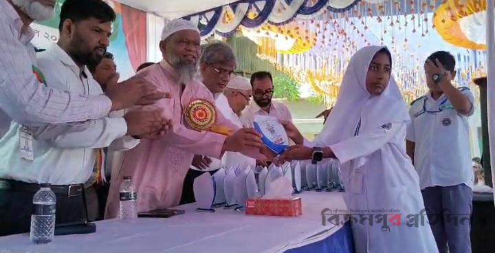 শ্রীনগর পাইলট স্কুল এন্ড কলেজে বার্ষিক ক্রীড়া প্রতিযোগিতা ও পুরস্কার বিতরণ