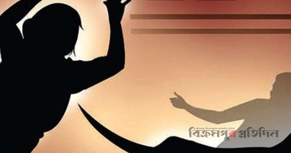 শ্রীনগরে মাদকাসক্ত ভাতিজার ছুরিকাঘাতে দুই চাচা আহত