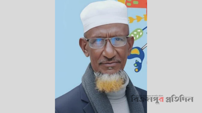 শ্রীনগরে মদ্যপ অবস্থায় কৃষক দল নেতার নাচের ভিডিও ভাইরাল